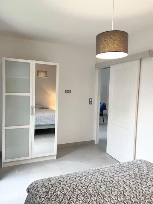 Appartement T2 Lumineux, Tres Bien Equipe, Proche Centre-Ville Salies-de-Béarn エクステリア 写真